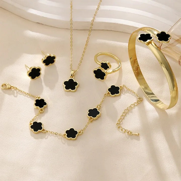 Fashion Alloy Jewelry Set Plum Blossom Five Leaf Flower Earing Girls Bracelet Jewelry Accessory Bracelet