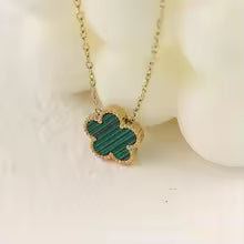 Fashionable Women Five Leaf Flower Gold Plated Pendant
